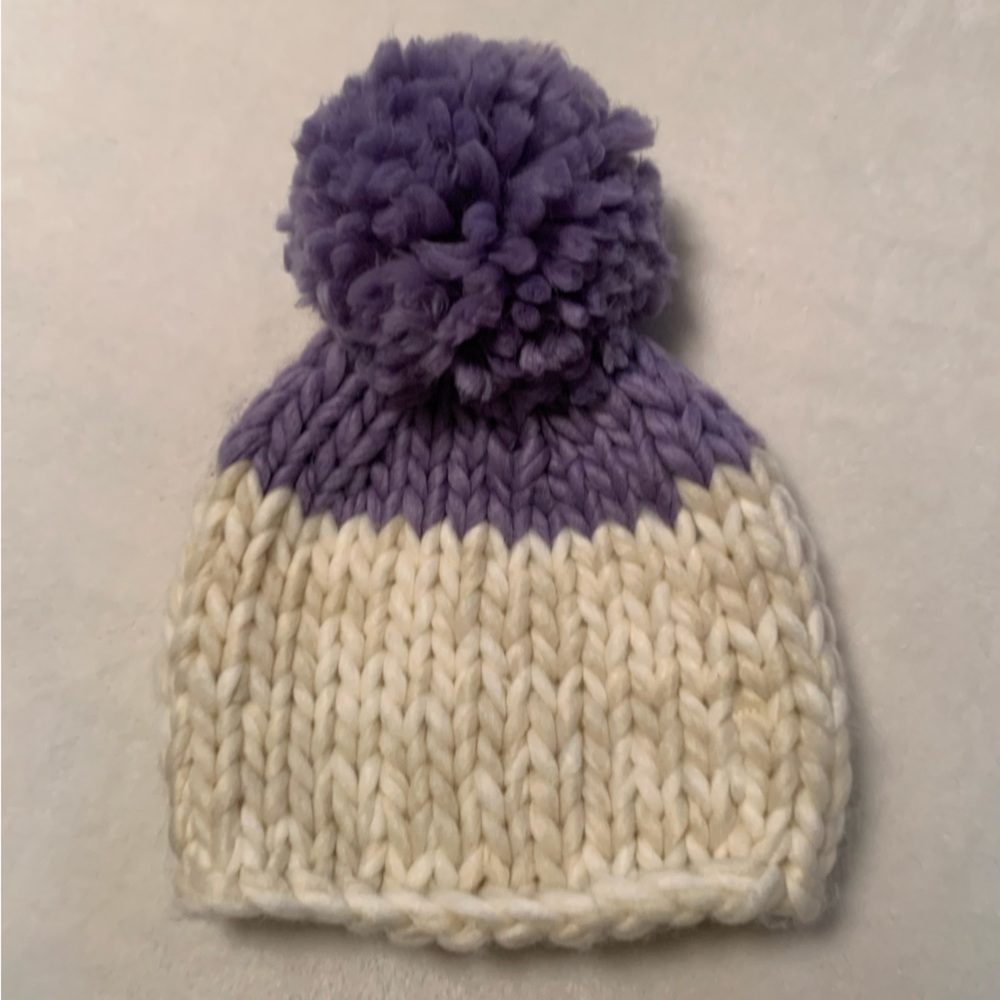 Free People Beanie Cozy Up Color Block with Pom Pom - Lavender & Ivory NWOT - Picture 3 of 7